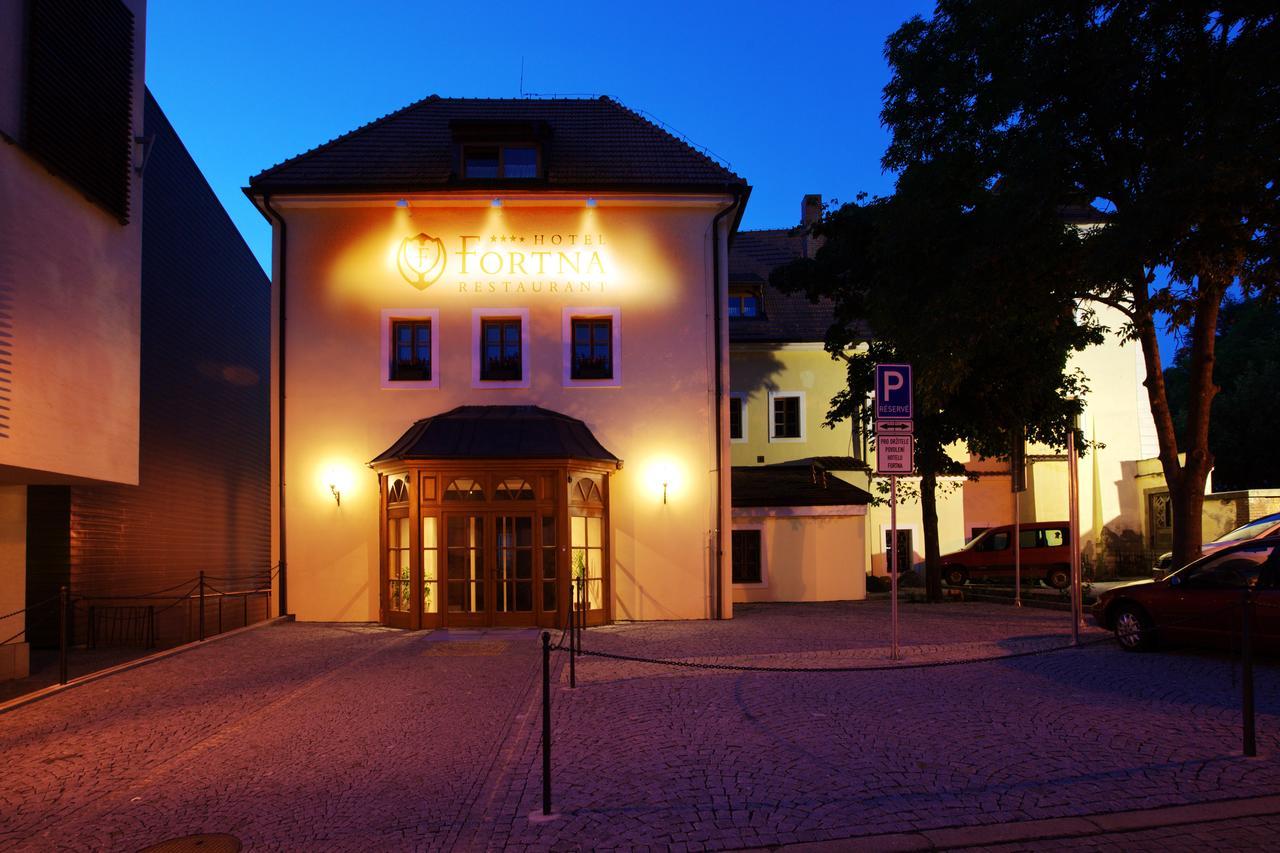 Hotel Fortna Chrudim Exteriör bild
