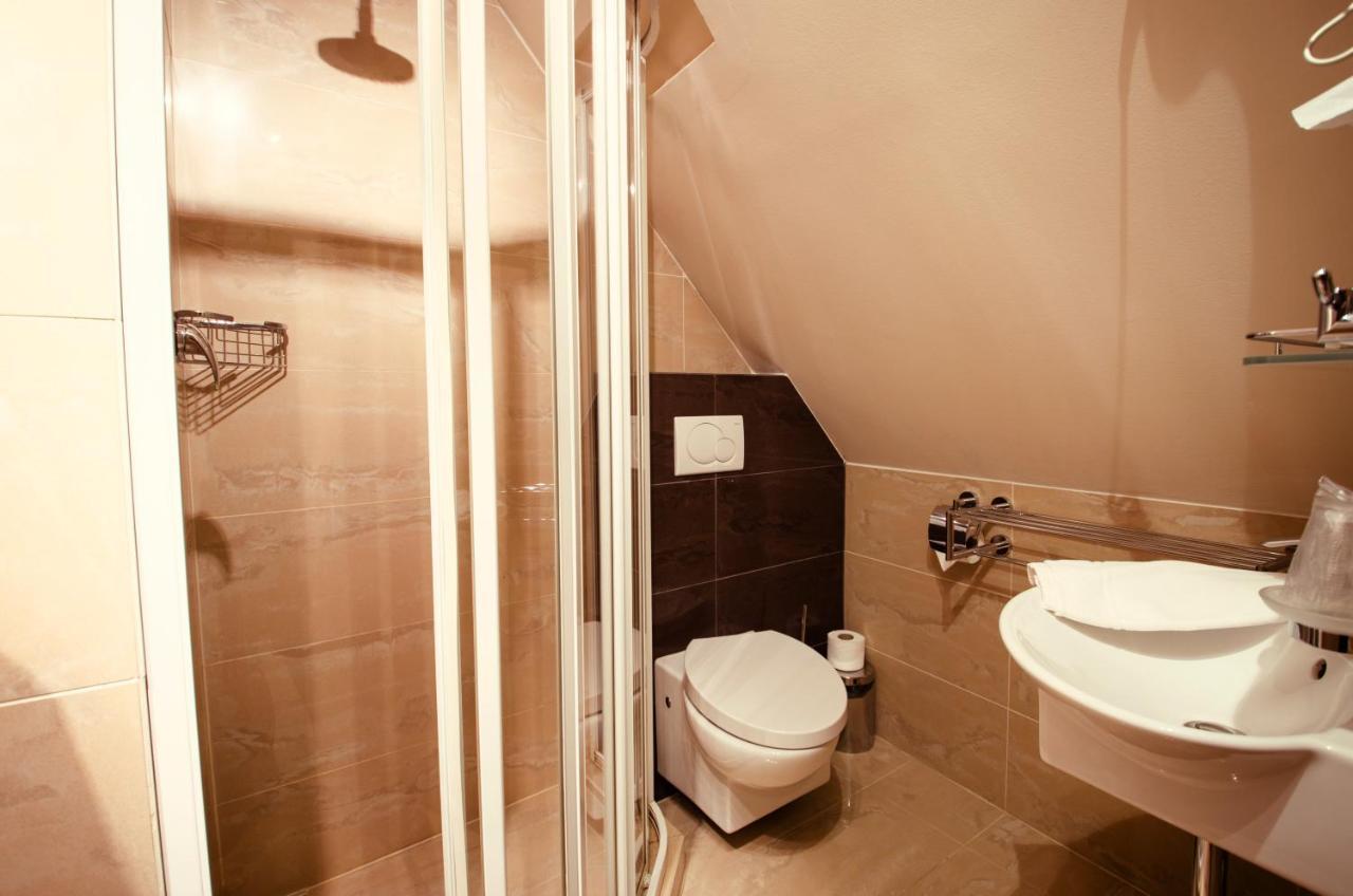 Hotel Fortna Chrudim Rum bild